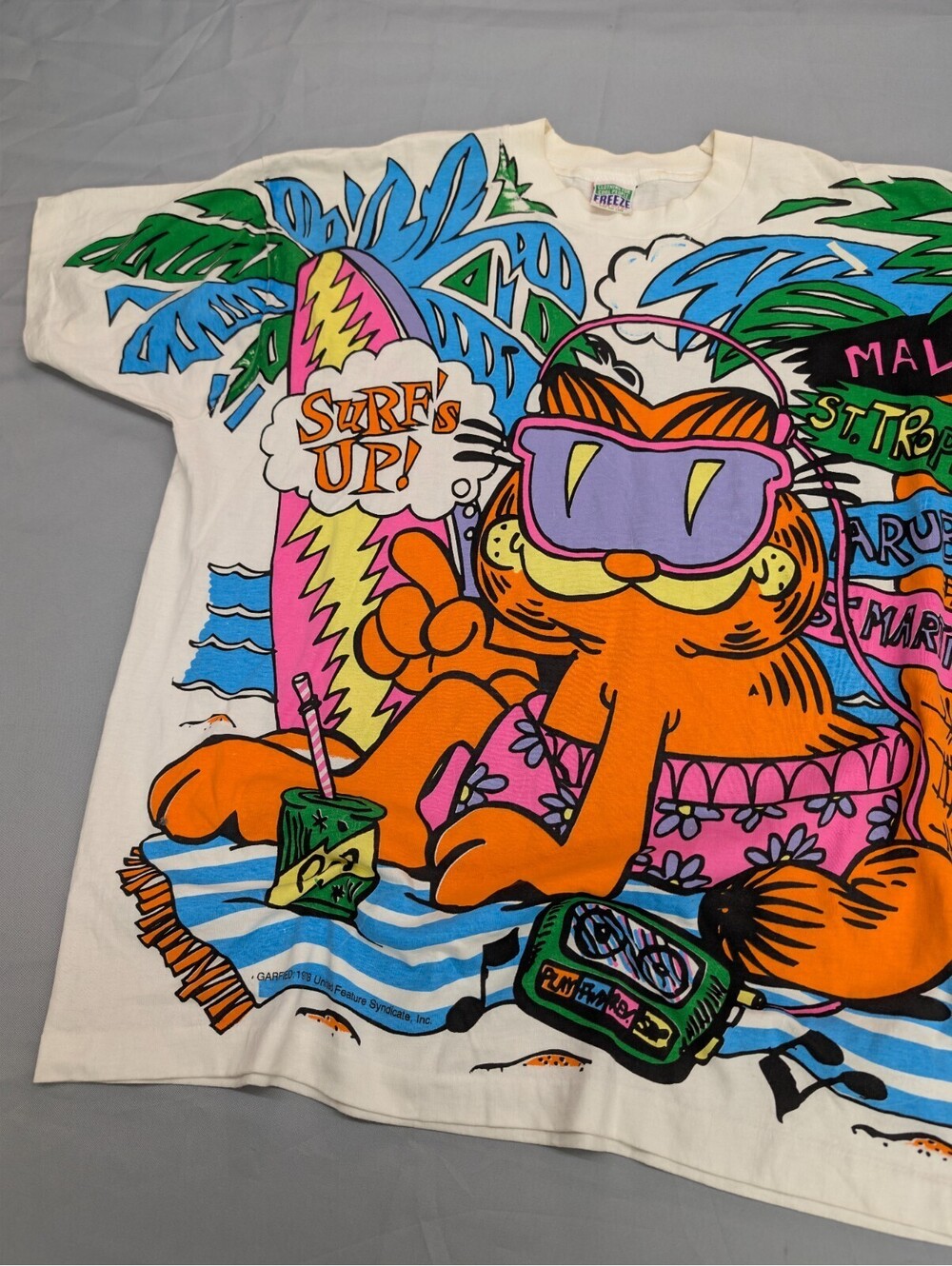 Garfield Surfs Up Vintage Freeze All Over Print Shirt White